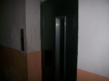 4.EYLÜL CAD.ÜZERINDE 1+1 ASANSÖRLÜ..KİRALIK DAİRE..